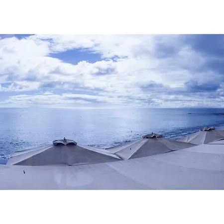 Luxury Art * Playa Honda (Lanzarote)